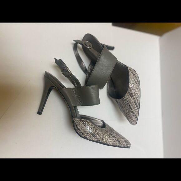 Violet Red Swing Back - Picture 2 of 11